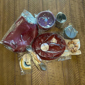 New Gift Set Baby Silicone Suction Plate, Pocket Bib, Suction Bowl, Cup + More